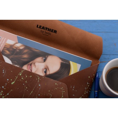 Kuvert Cover aus Kerne-Leder, Türkis & Grün Design