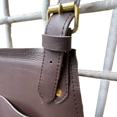 Forklæde i mørkebrun læder INTRODUKTIONS-PRIS