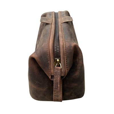 TREND toilet bag in Crazy Horse leather